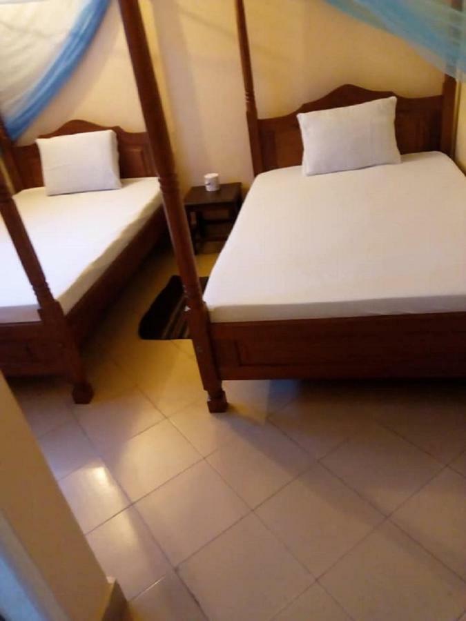 Mali Guest House Kisauni Екстериор снимка